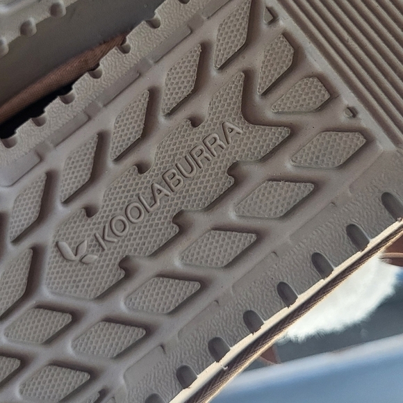 Koolabura Victoria Mini Pull-on Suede Ankle Boot - Picture 12 of 14